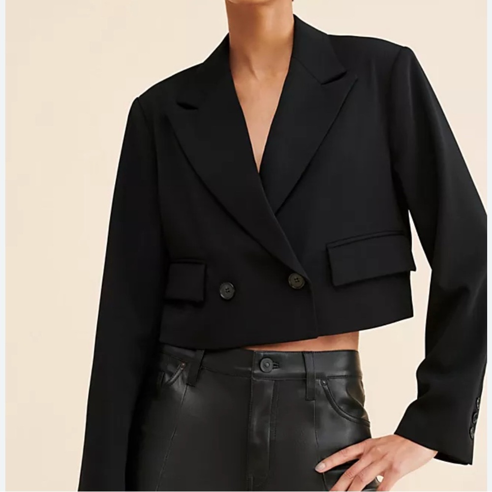 Free People Black Cropped Blazer Size Large. Pre Loved